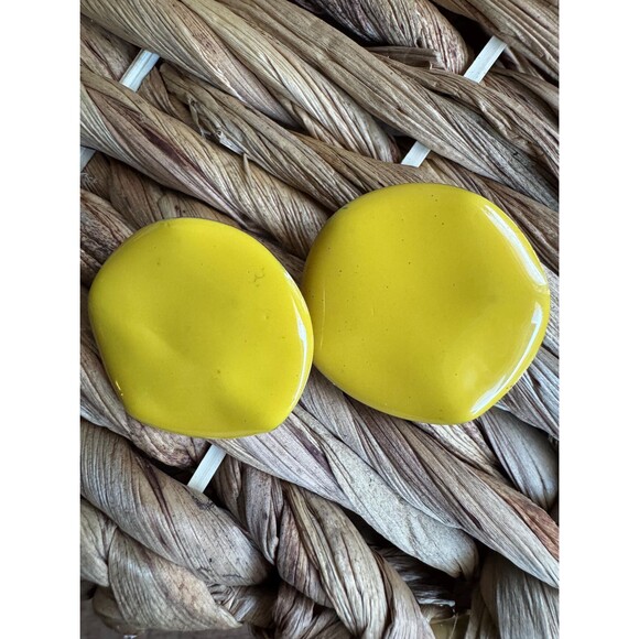 Vintage Yellow Enamel Modernist Statement Earrings, Sculptural 80s/90s Style - Picture 6 of 7